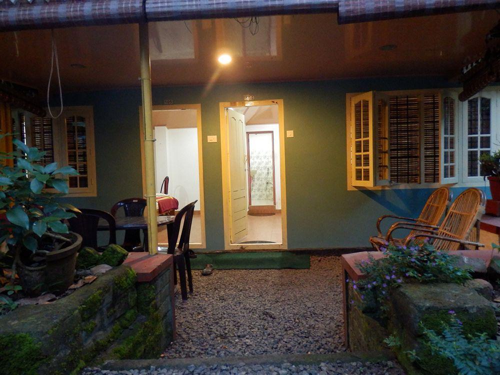 Green Garden Cottage Thekkady Ngoại thất bức ảnh