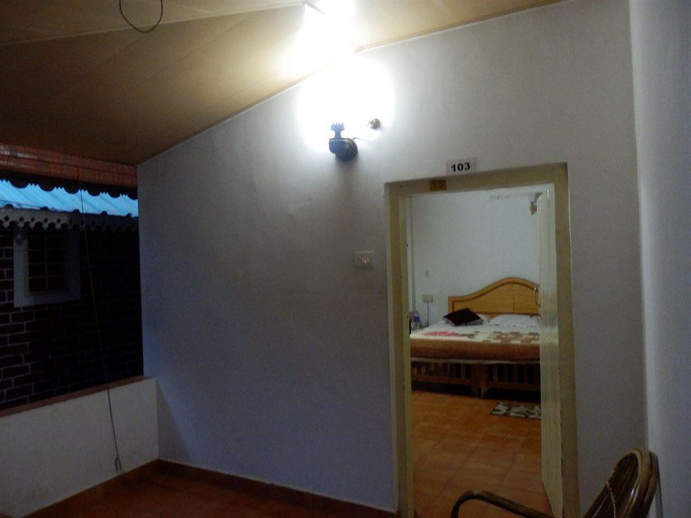 Green Garden Cottage Thekkady Ngoại thất bức ảnh