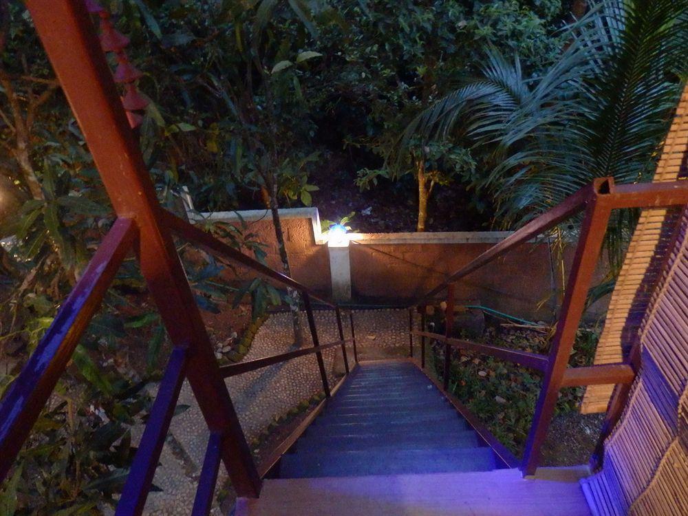 Green Garden Cottage Thekkady Ngoại thất bức ảnh