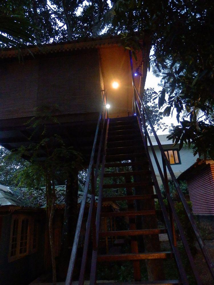 Green Garden Cottage Thekkady Ngoại thất bức ảnh