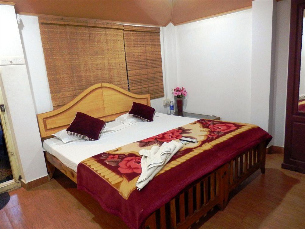 Green Garden Cottage Thekkady Ngoại thất bức ảnh