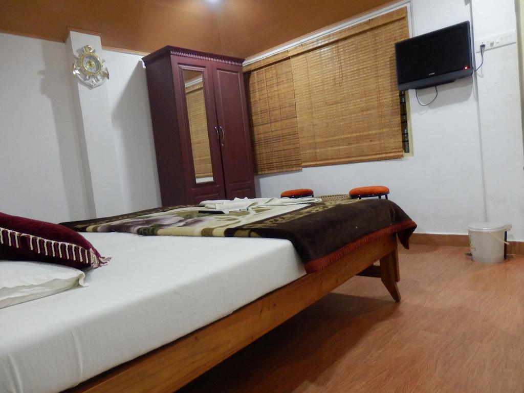 Green Garden Cottage Thekkady Ngoại thất bức ảnh